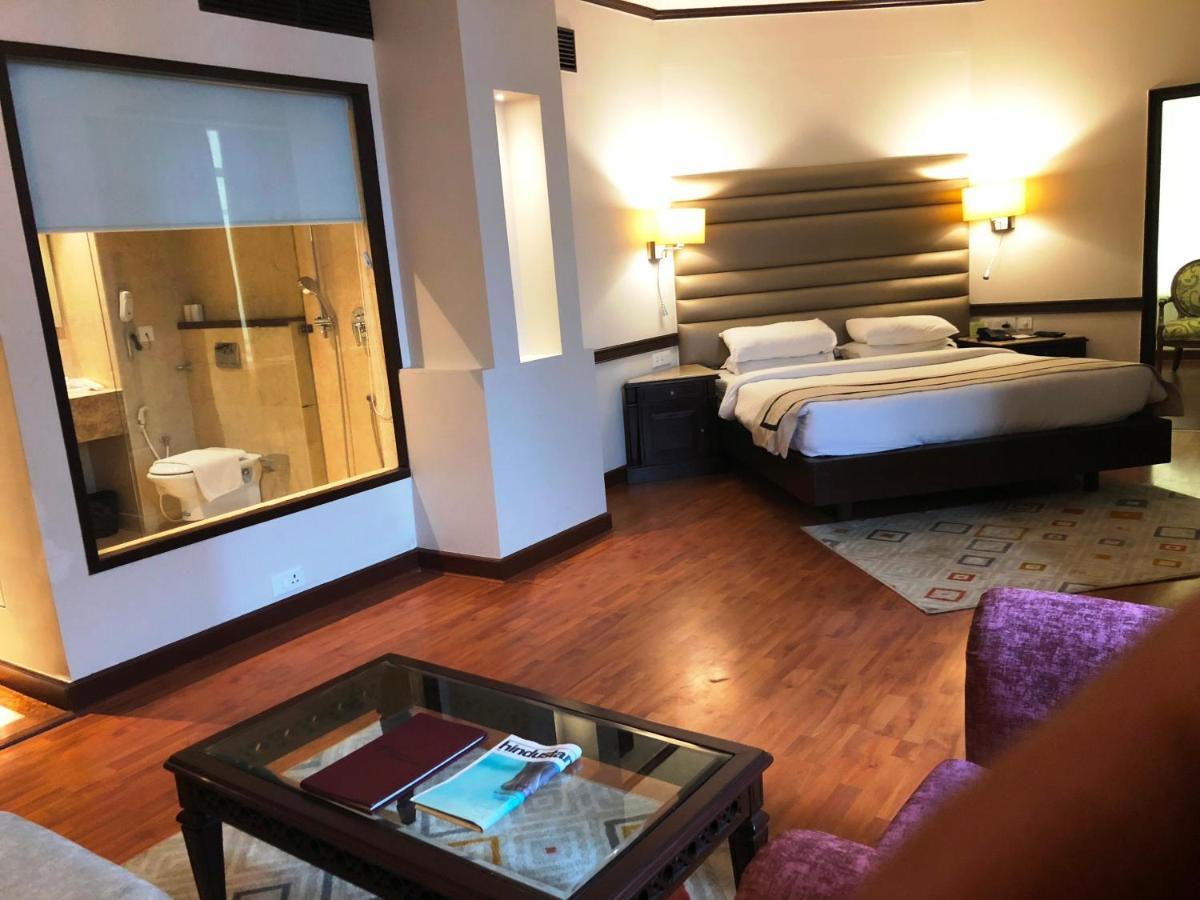 Hotel President Jalandhar Eksteriør bilde