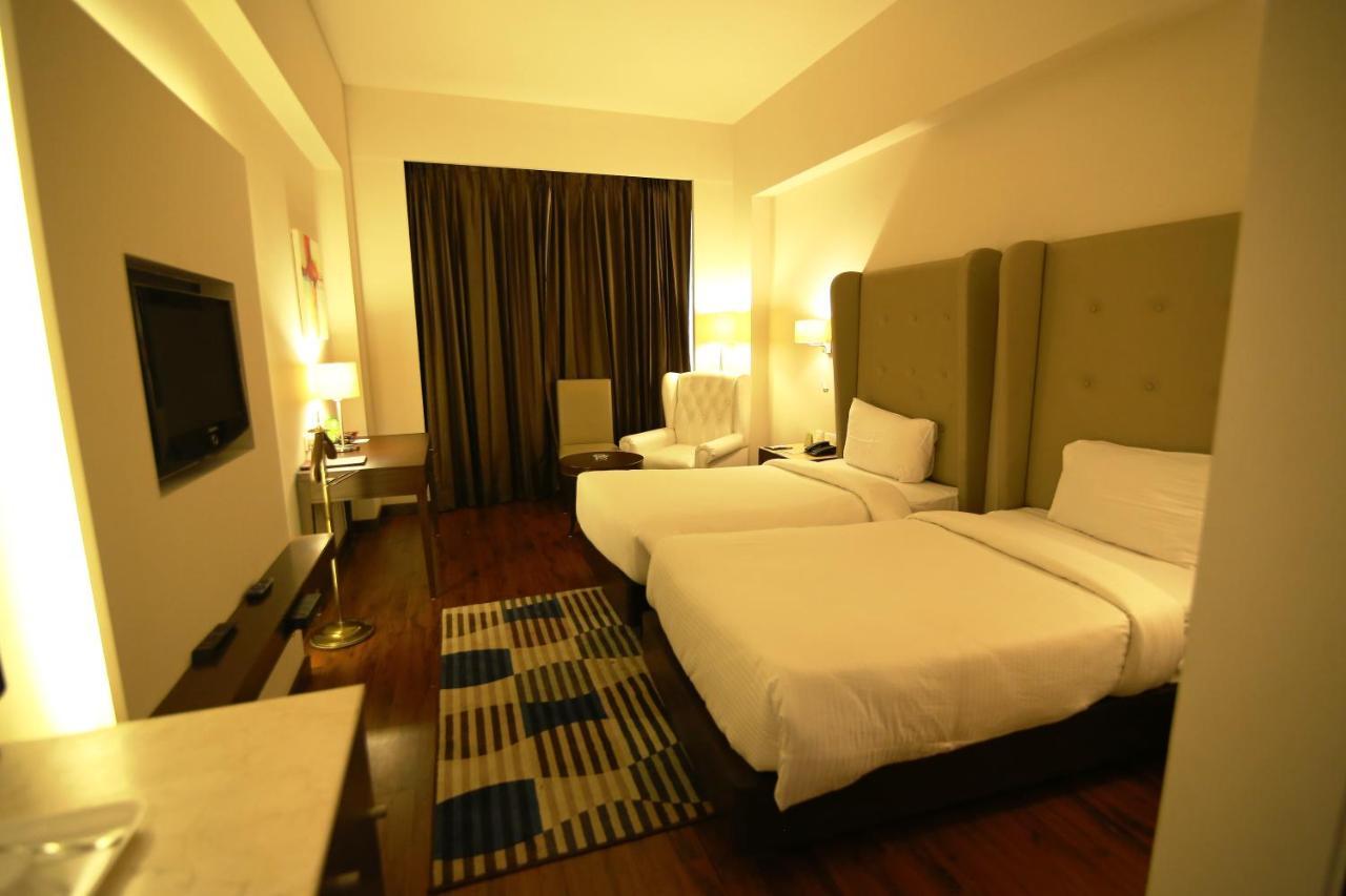 Hotel President Jalandhar Eksteriør bilde